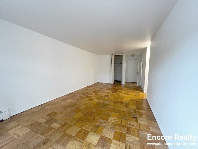 205 Walden St unit B, Cambridge, MA 02140 - photo 6