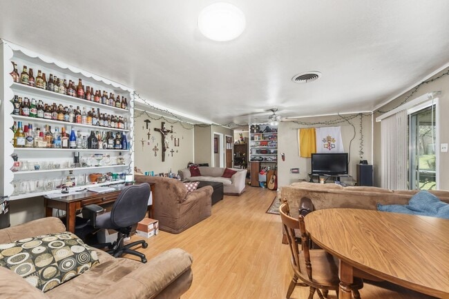 3908 Hilltop Dr, Bryan, TX 77801 - photo 5