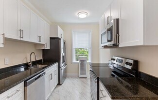 20 John St Unit 6, Brookline, MA 02446