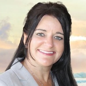 Lindsay Jones