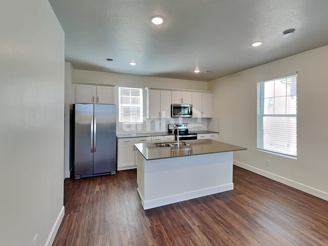 11022 S Trocadero Ave, South Jordan, UT 84009 - photo 2