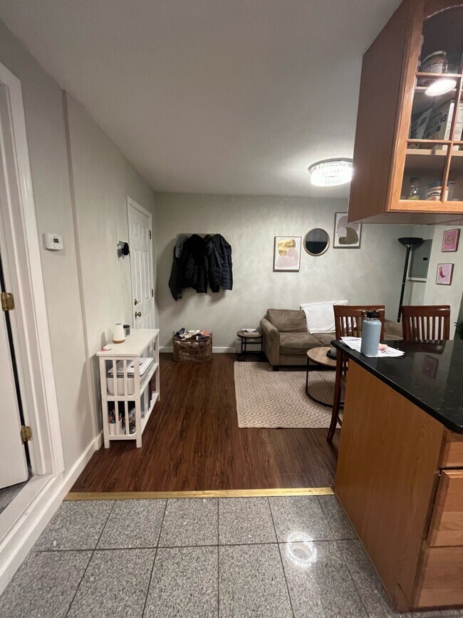 28 Fleet St unit B, Boston, MA 02113 - photo 5