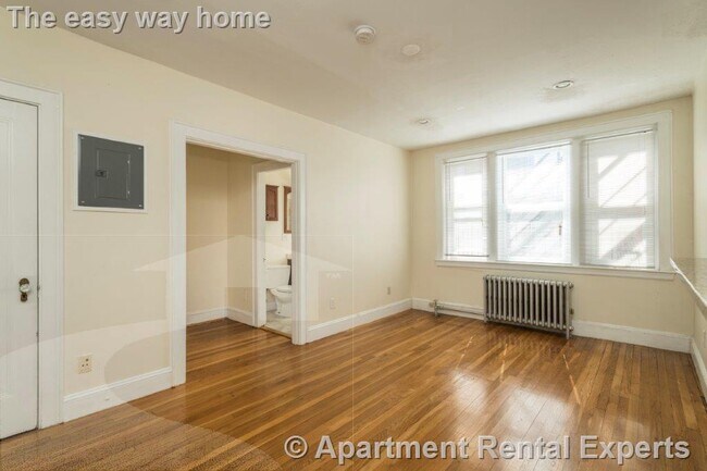136 Highland Ave unit 22, Somerville, MA 02143 - photo 2