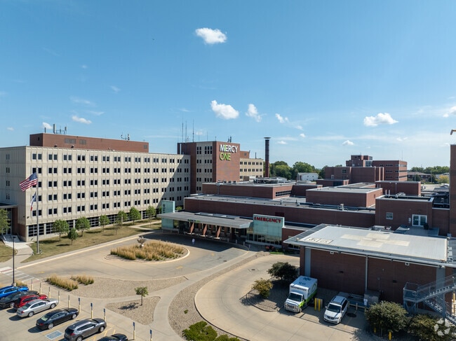 MercyOne Waterloo Medical Center is just a short drive from Hurst.