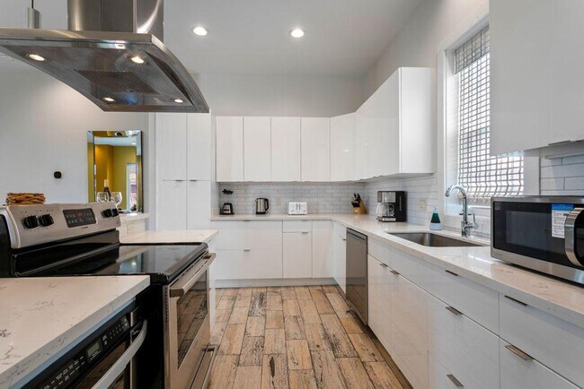 3737 Bienville Ave unit ID1269988P, New Orleans, LA 70119 - photo 5