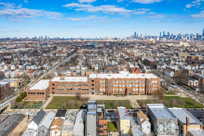 Moos Elementary School is a public school on the north side of Chicago for grades PK-8th.