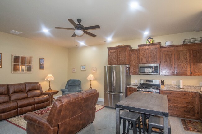 148 Westwood Acres Dr unit Lower Level, West Jefferson, NC 28694 - photo 2