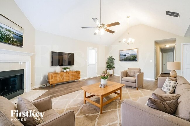 5715 Hidden Brook Cir, Atlanta, GA 30349 - photo 6