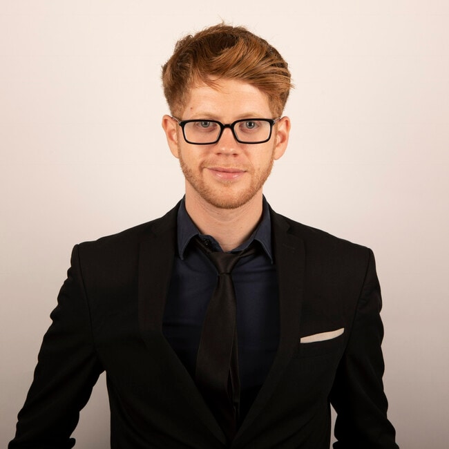 Agent Photo