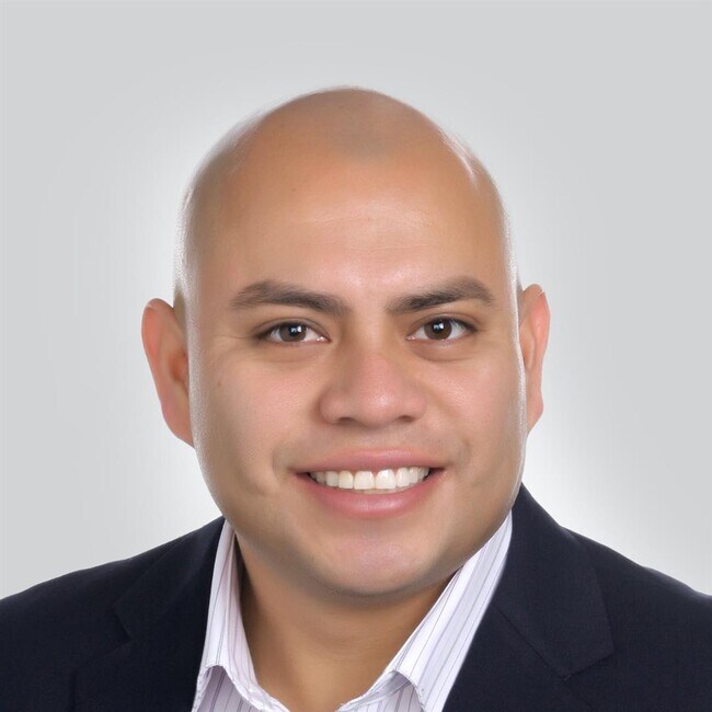Agent Photo