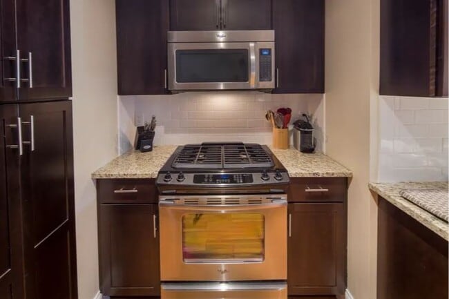 Bryn Mawr Renaissance, Bryn Mawr, PA 19010 - photo 4