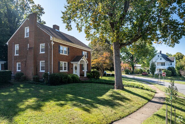 Colonial homes and small side walks line the streets of Lynchburg's West End.