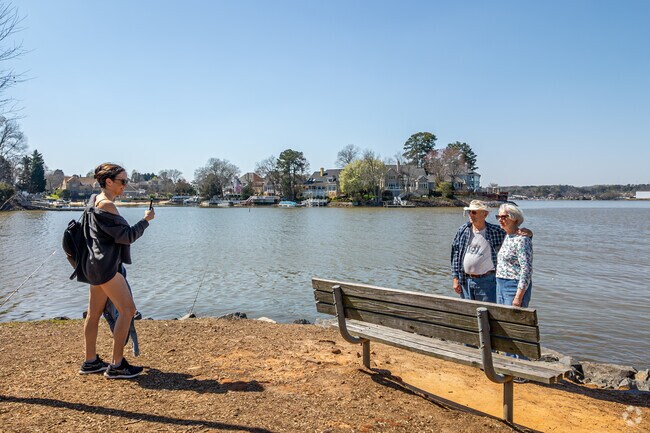 Be sure to snap a photo for your collection on a visit to Lake Wylie near Yorkshire.