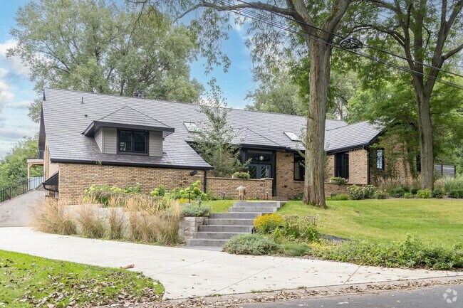 New builds are often large and luxurious in the Lake Forest neighborhood.