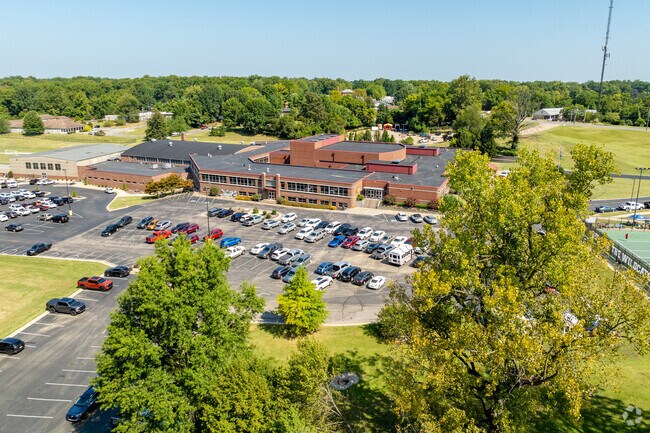 Mater Dei High School is a private school located in Evansville, IN.