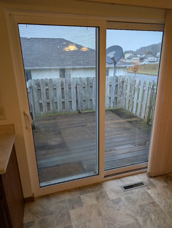 2316 Damon St, Eau Claire, WI 54701 - photo 4