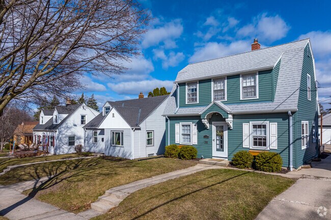 Some classic looking homes in the Honey Creek Parkway neighborhood.