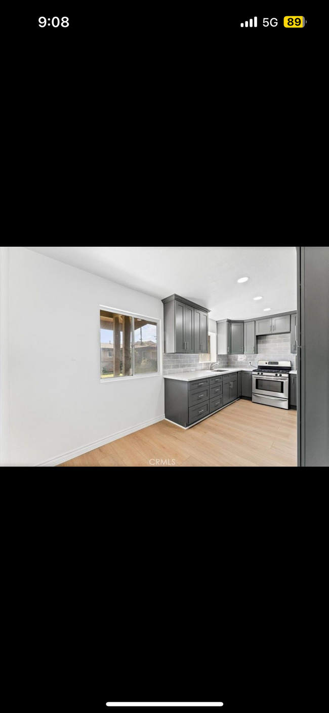 411 N Vine St Unit B, Anaheim, CA 92805