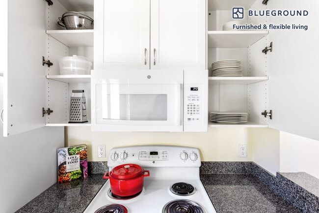 900 Pepper Tree Ln unit FL2-ID362, Santa Clara, CA 95051 - photo 7