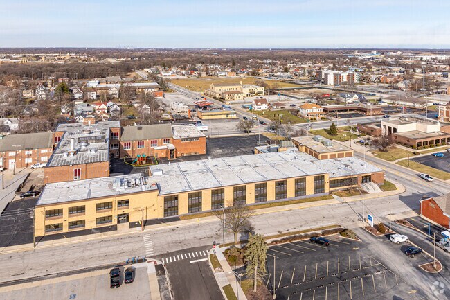 Washington-Mckinley Elementary School has an overall Niche score of C.