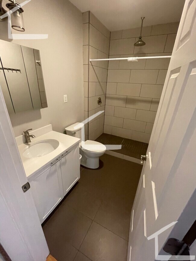 166 Hampshire St unit 6, Cambridge, MA 02139 - photo 4