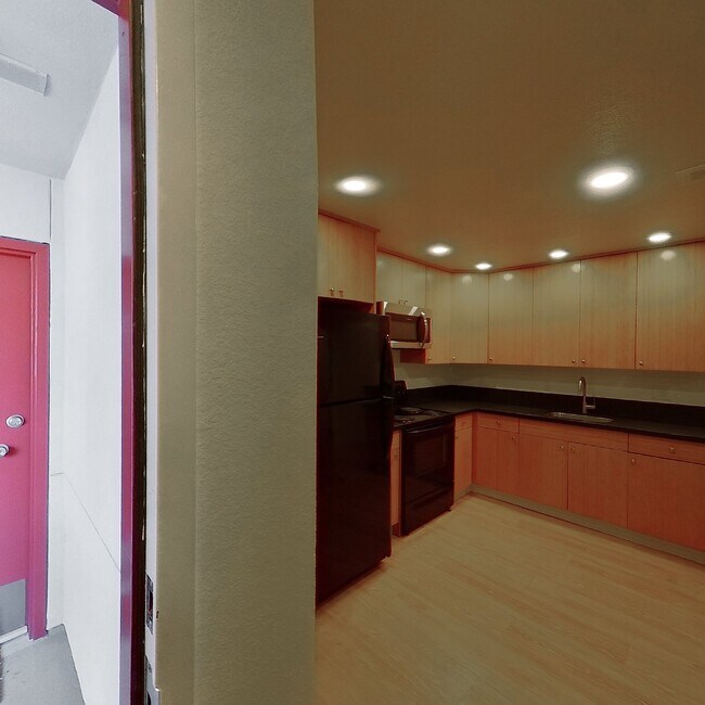 Piedmont Palace, Berkeley, CA 94704 - photo 4