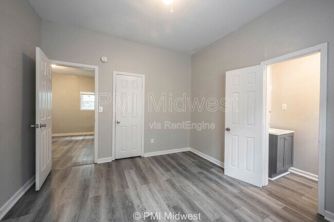 623 Orange St, Indianapolis, IN 46203 - photo 7