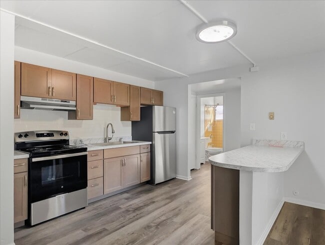 300 Marlene Ct unit 1, Wauconda, IL 60084 - photo 2