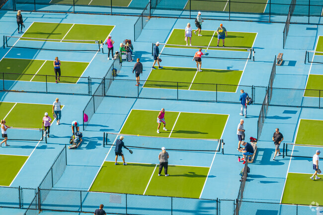 Far Hills' Lefferson Park has 27 pickleball courts—the most in Ohio.