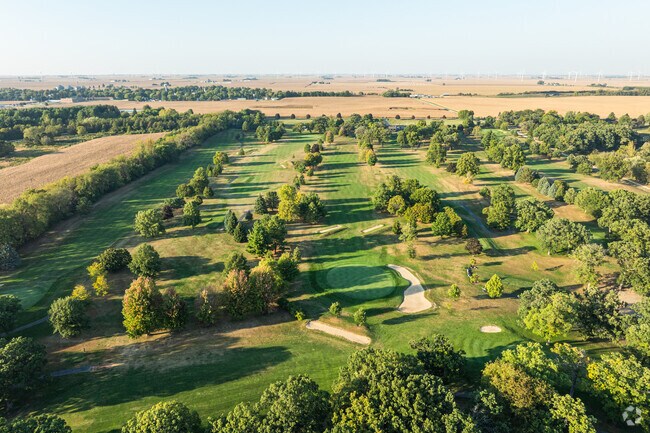 The Indian Oaks Country Club features a nine-hole course open to the public.