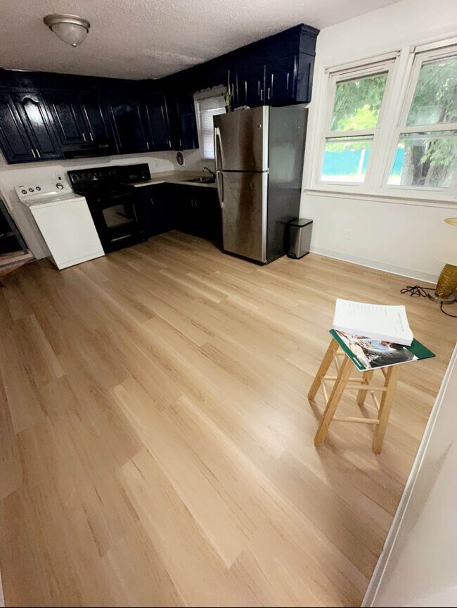 150 Judd Ave, New Britain, CT 06051 - photo 3