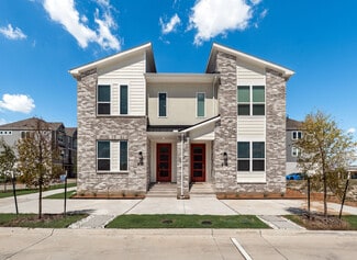 817 Ash Rd, Plano, TX 75075