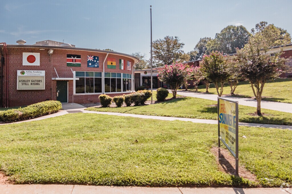 Ashley Elementary is a Global school located in East Winston.