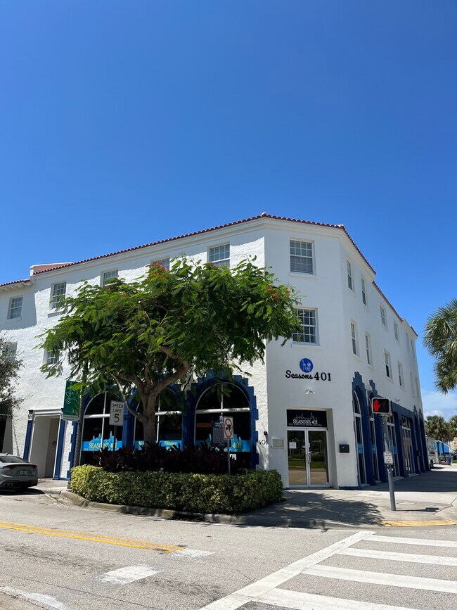 2429 N Dixie Hwy unit 309, West Palm Beach, FL 33407 - photo 2