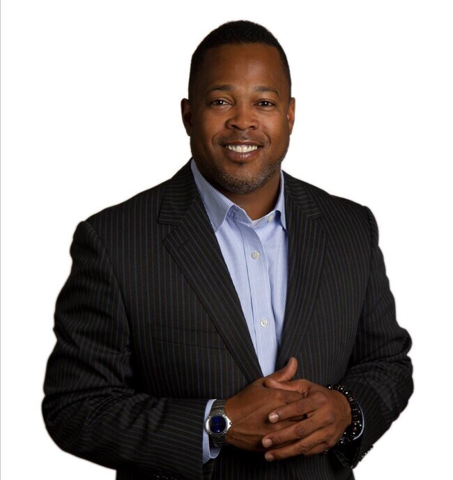 Carlos Ennis