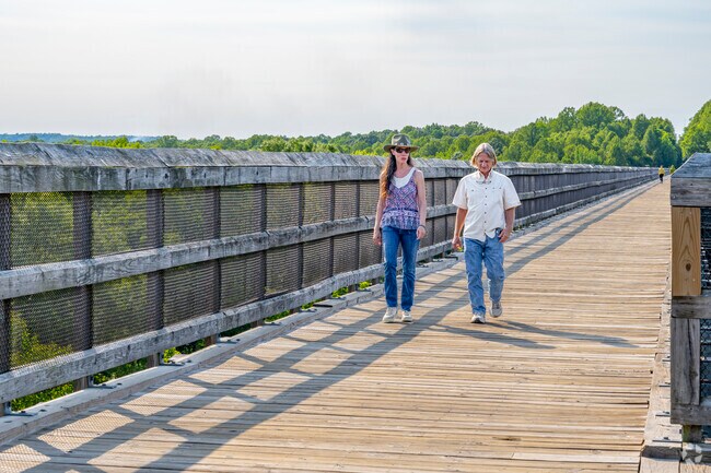 High Bridge Trail State Park has a walkway lives up to its name, running over the Appomattox River.