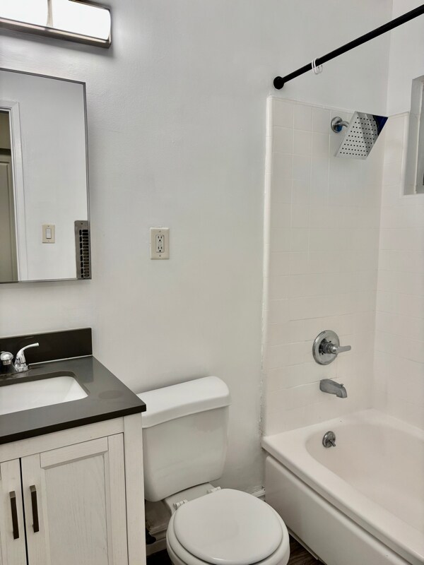 1595 E Chevy Chase Dr unit 24, Glendale, CA 91206 - photo 6