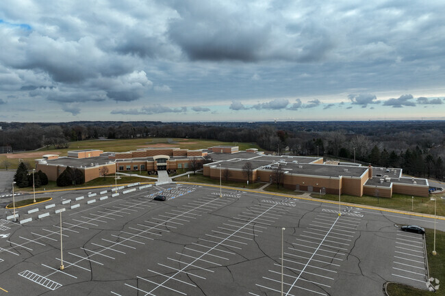 Falcon Ridge Middle School has an enrollment of about 960 students.