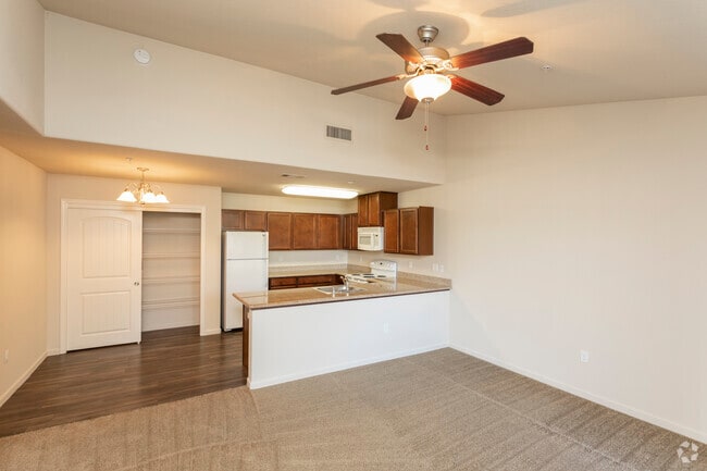 Tollhouse Crossing, Clovis, CA 93611 - photo 2