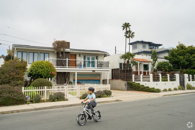 Bird Rock is a great place to learn to bicycle on its quiet streets.