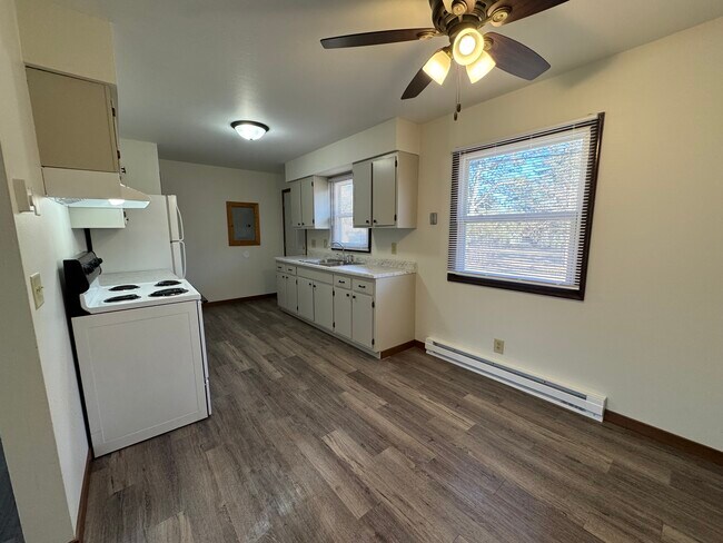 3017 Pine Lodge Rd, Eau Claire, WI 54701 - photo 5