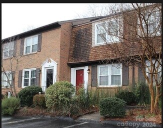 911 Nottingham Dr, Gastonia, NC 28054