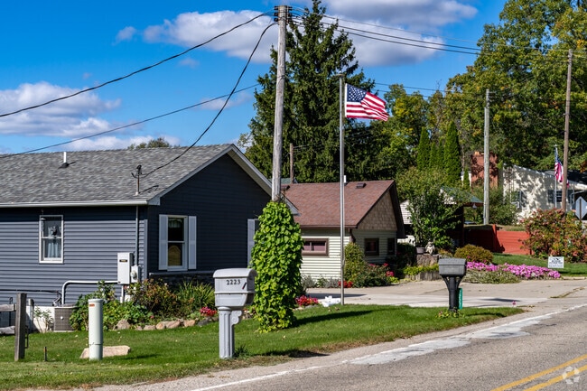There are a variety of home sizes and shapes found throughout Deerfield Township.