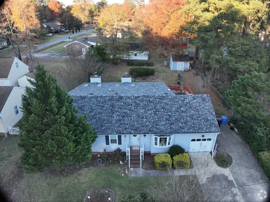 605 Fife St, Chesapeake, VA 23321 - photo 2