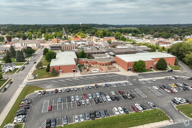 Pine Island High School offers college-level course options.