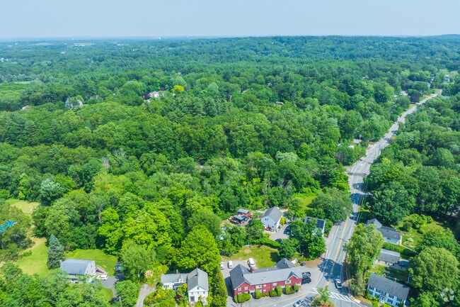 West Chelmsford is a car-dependent community but sits near a wide array of amenities.