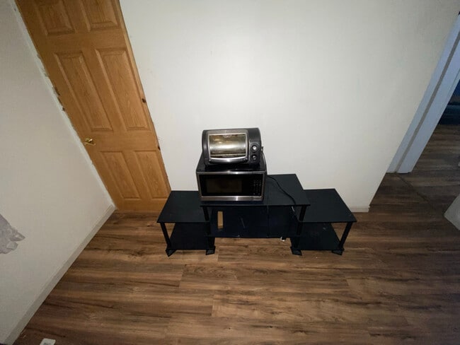 2085 Cedar St, Holt, MI 48842 - photo 6