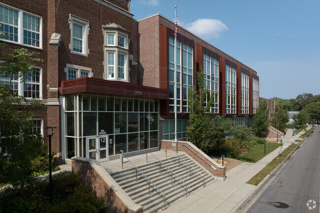 The Cooper Neighborhood is proudly served by Sanford Middle School.