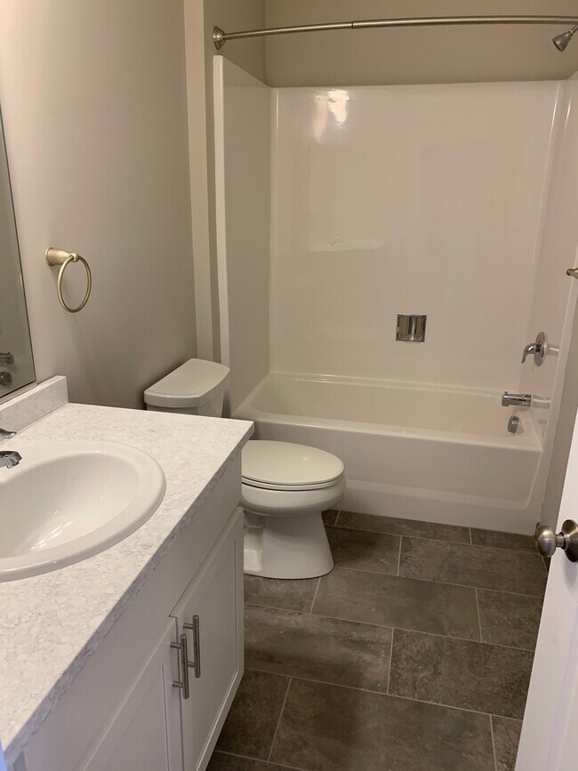 1779 Como Park Blvd unit 6, Depew, NY 14043 - photo 3