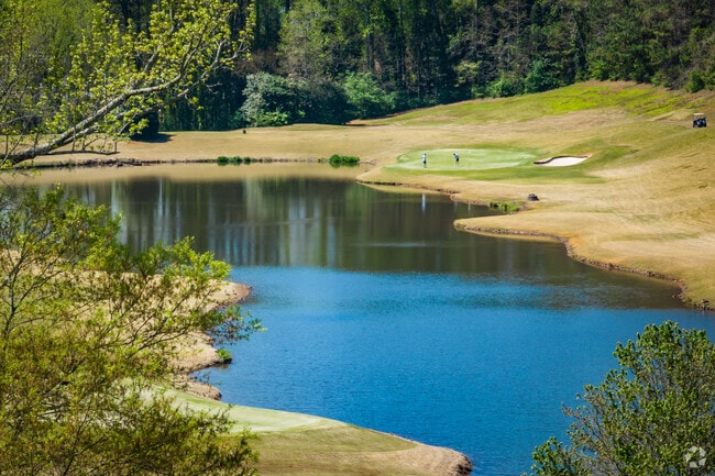 East Lake residents love to golf at Charlie Yates Golf Course